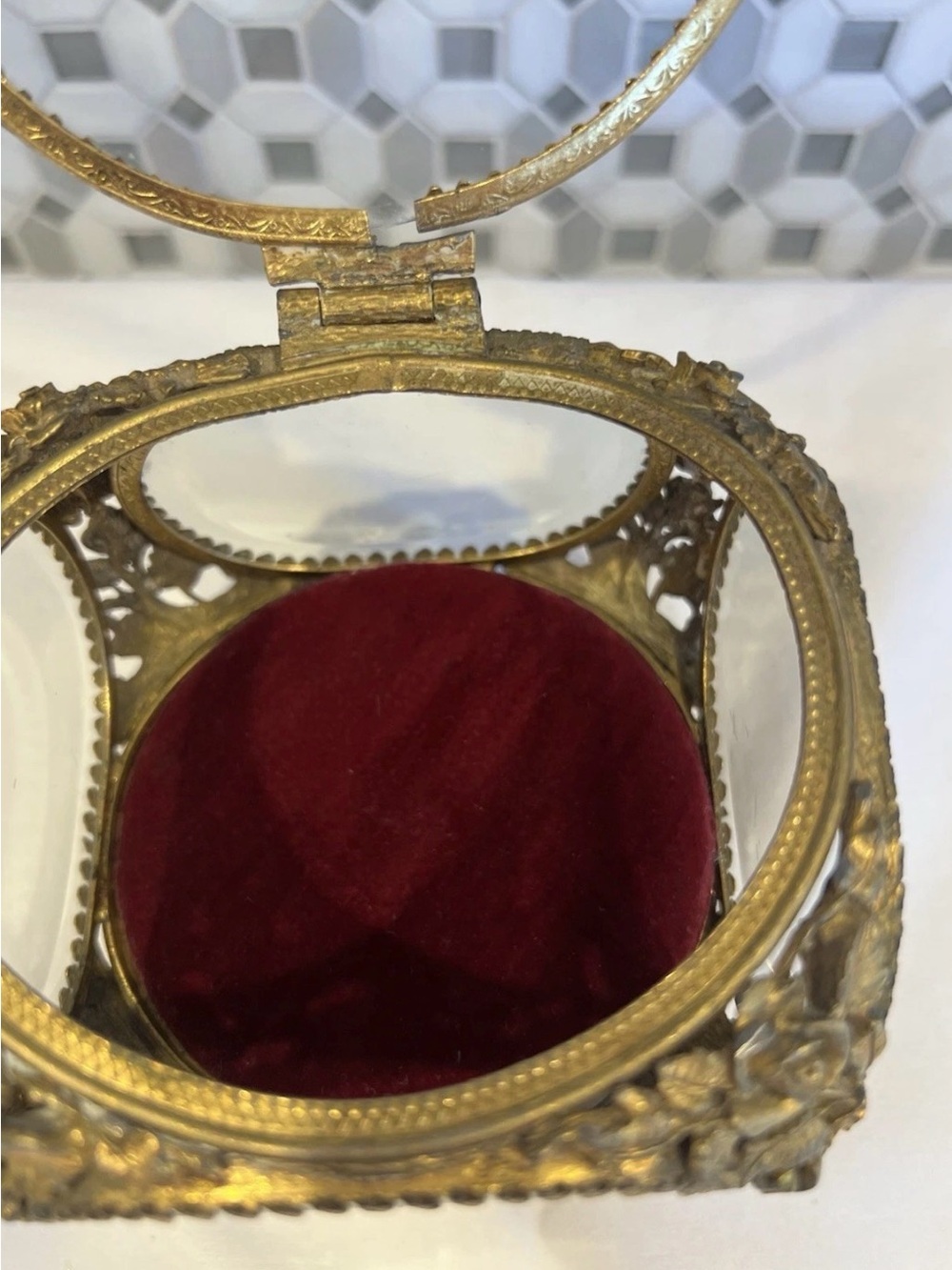 Vintage, Matson, Roses, Ormolu, Gilt, Beveled, , Jewelry Box, Red Velvet - Picture 6 of 10